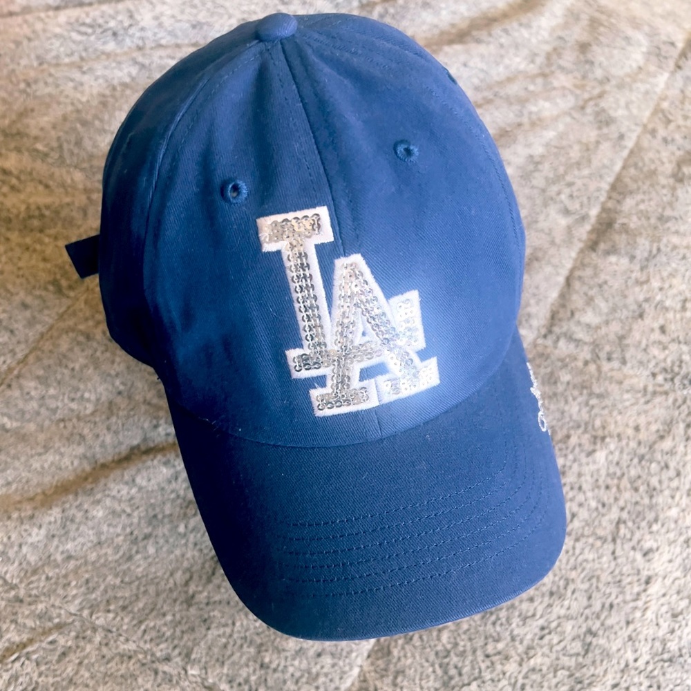 Woman’s Dodgers cap